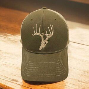 Fierce 901 Stag Buck Skullz Mesh Snapback Cap Trucker Baseball Hunter Hat
